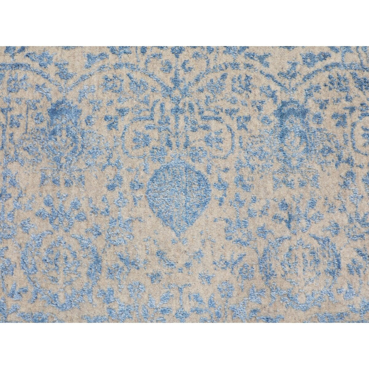 Shahbanu Rugs Blue Jacquard Hand Loomed Wool and Art Silk Pomegranate Design Round Oriental Rug (5'10" x 5'10") - 5'10" x 5'10"