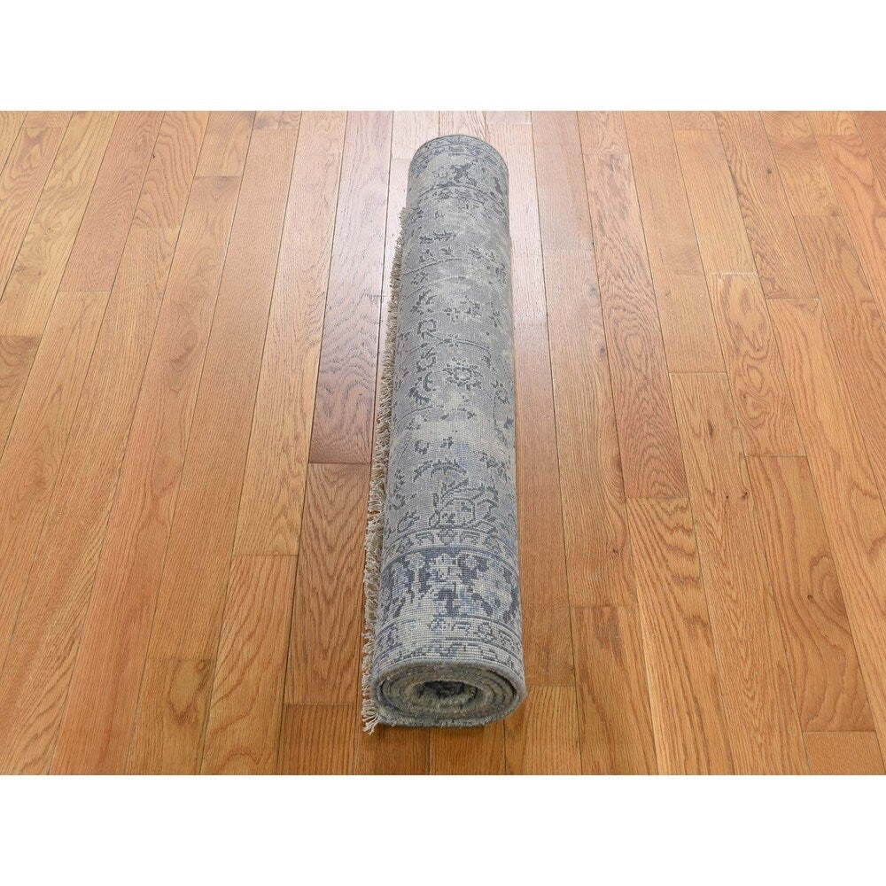 Shahbanu Rugs Broken Persian Erased Design with Pure Silk Hand-Knotted Oriental Rug (3'1" x 5'2") - 3'1" x 5'2" - 3'1" x 5'2"
