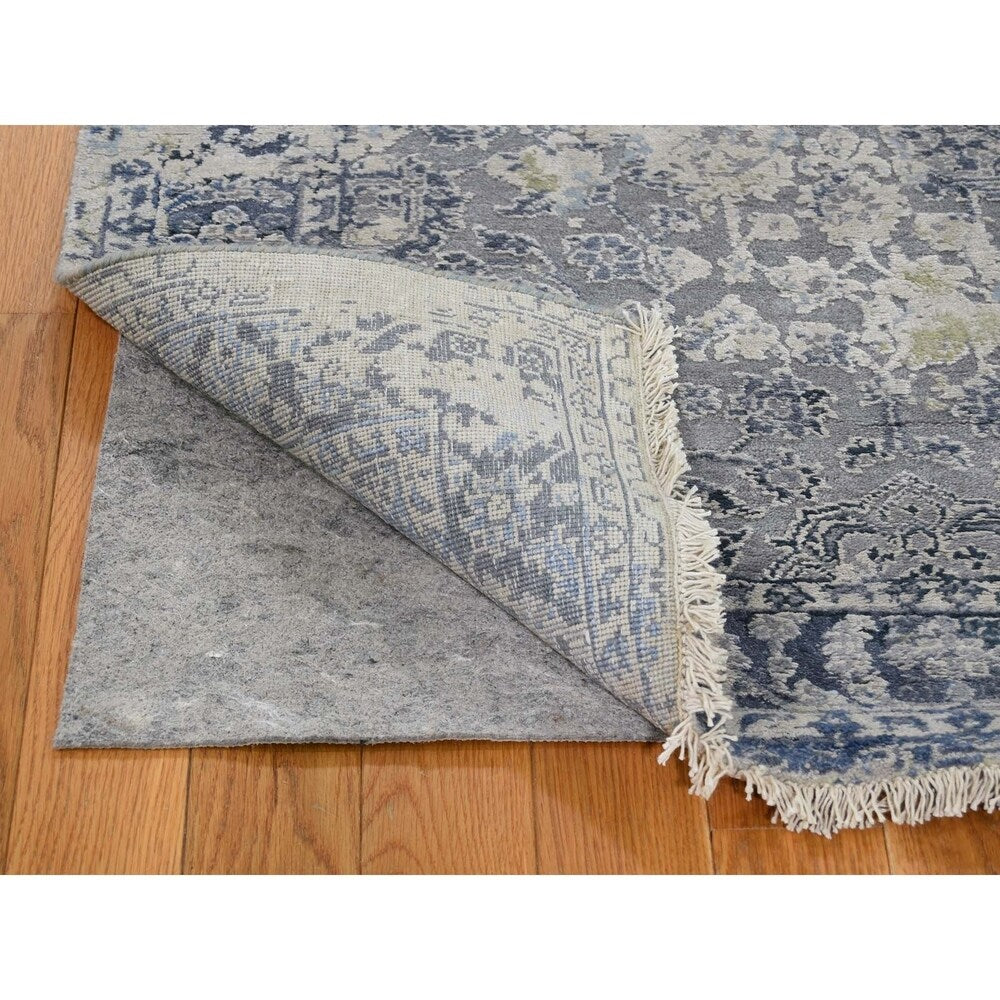 Shahbanu Rugs Broken Persian Erased Design with Pure Silk Hand-Knotted Oriental Rug (3'1" x 5'2") - 3'1" x 5'2" - 3'1" x 5'2"