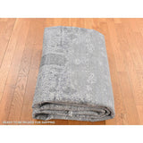 Shahbanu Rugs Cloud Gray, Wool and Pure Silk, Jewellery Design, Hand Knotted, Oriental Rug (7'10"x10') - 7'10" x 10'