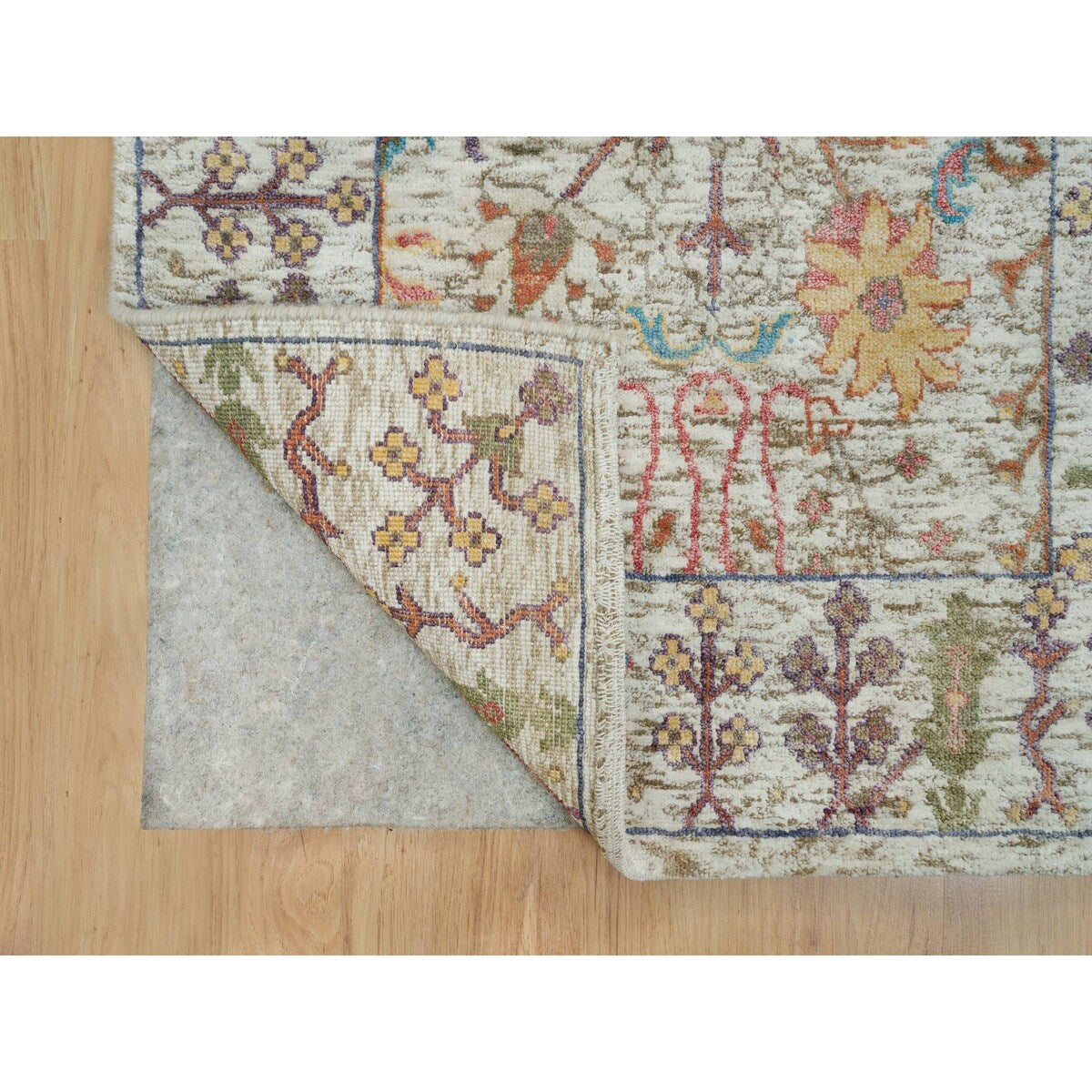 Shahbanu Rugs Cosmic Latte Beige Textured Wool With Silk Hand Knotted Directional Vase Design Runner Oriental Rug (2'6"x12'2")
