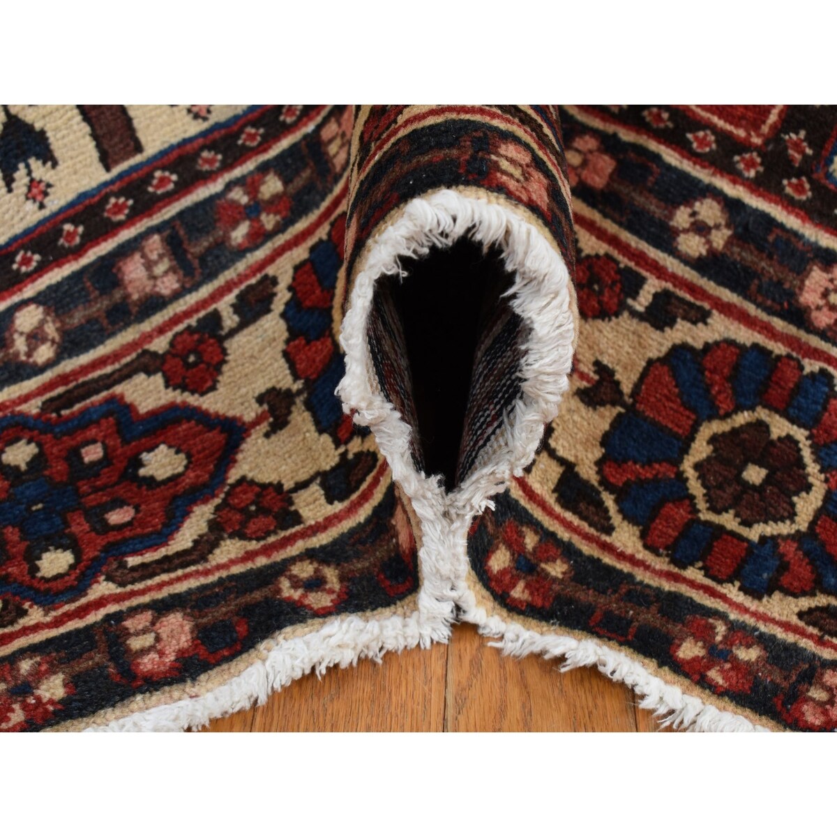 Shahbanu Rugs Crimson Red, Baktiarjoon Block Garden Design, Hand Knotted, Pure Wool, Oriental Rug (5'1"x10') - 5'1" x 10'