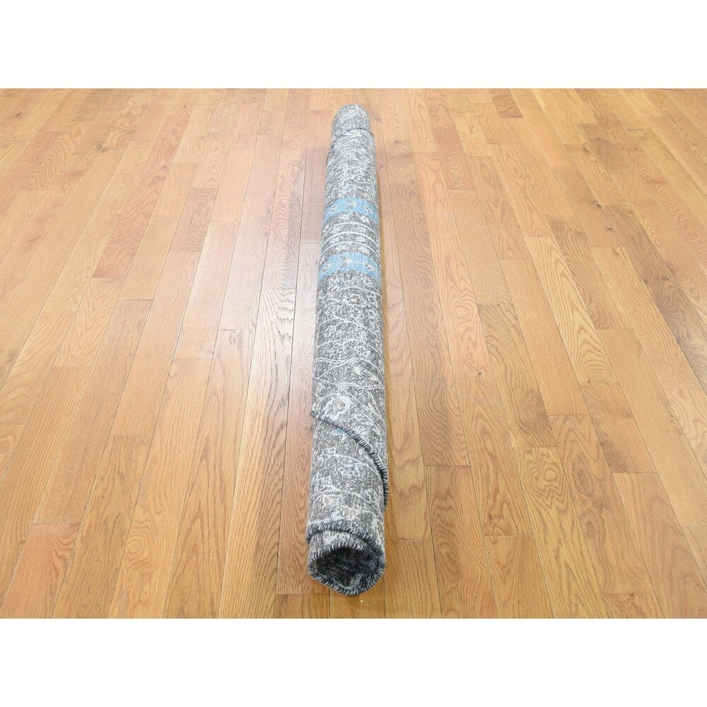 Shahbanu Rugs Cypress Tree Design Silk with Oxidized Wool Round Hand-Knotted Rug (6'0" x 6'0") - 6'0" x 6'0"