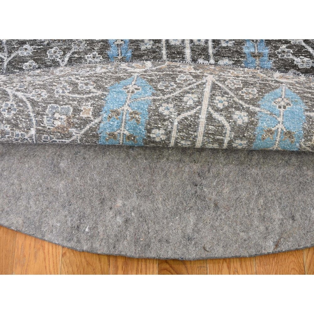Shahbanu Rugs Cypress Tree Design Silk with Oxidized Wool Round Hand-Knotted Rug (6'0" x 6'0") - 6'0" x 6'0"