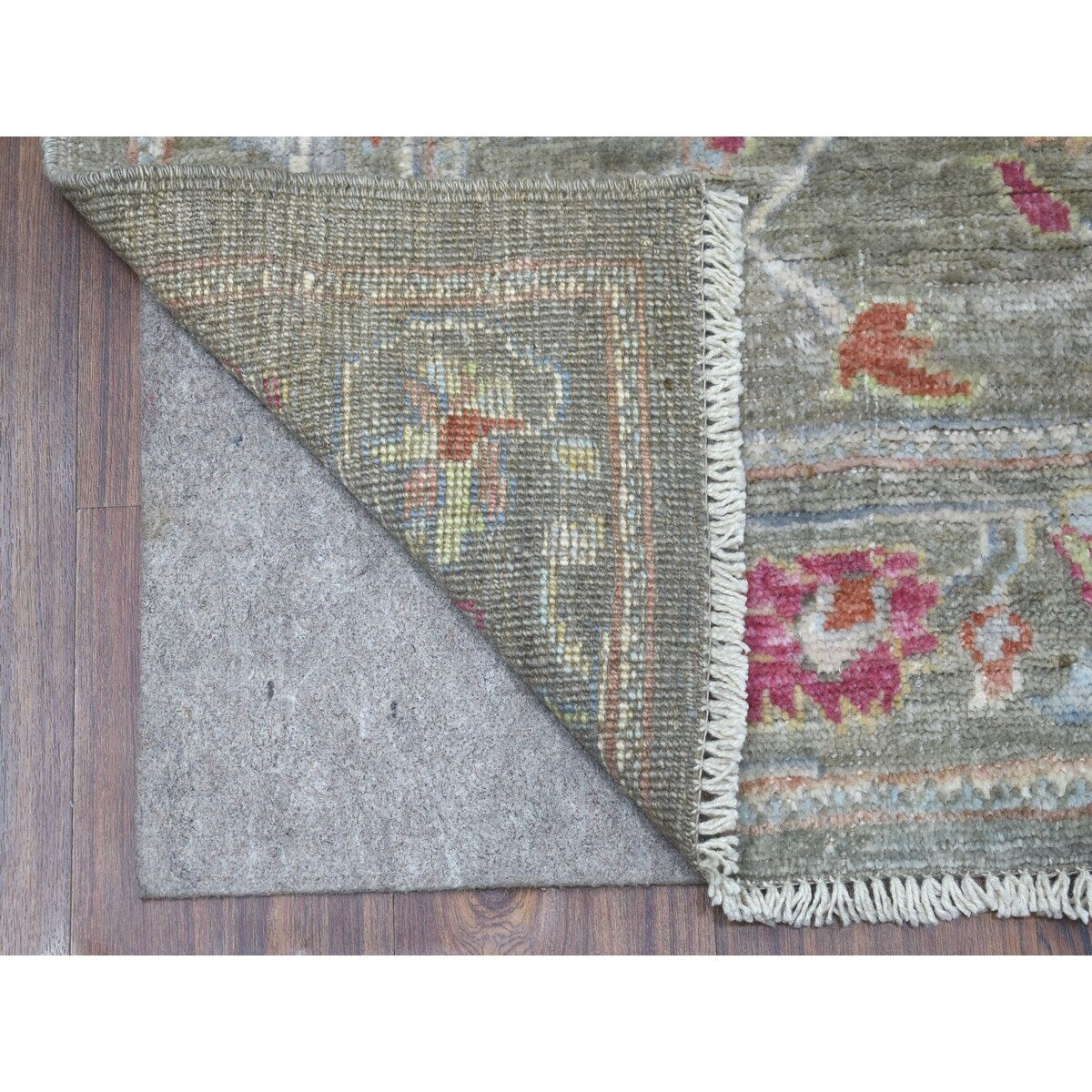 Shahbanu Rugs Dark Gray Oushak With Floral Motifs Pure Wool Hand Knotted Oriental Runner Rug (2'9" x 9'7") - 2'9" x 9'7"