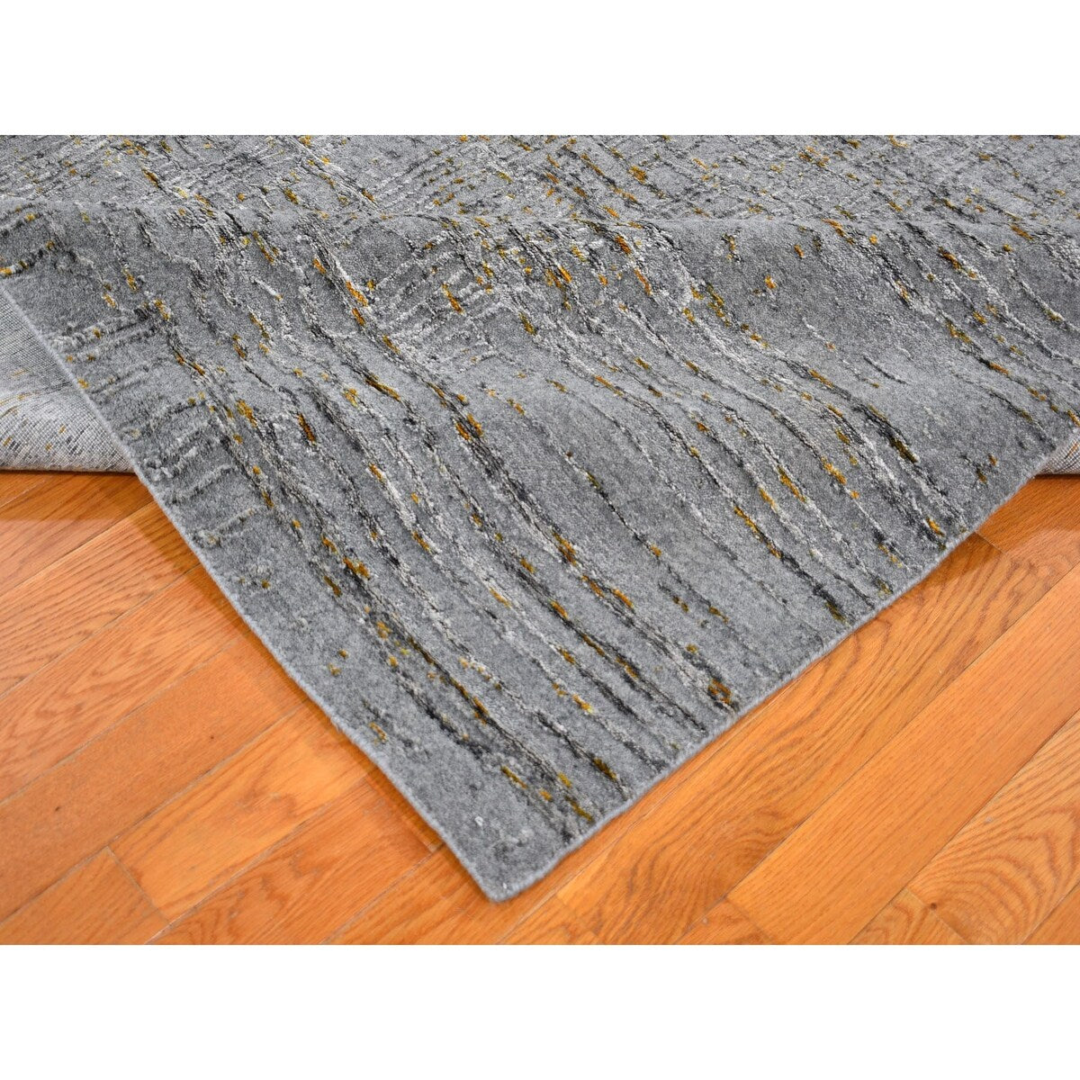 Shahbanu Rugs Fine jacquard Hand Loomed Modern Wool and Art Silk Oriental Rug (6'0" x 8'10") - 6'0" x 8'10"