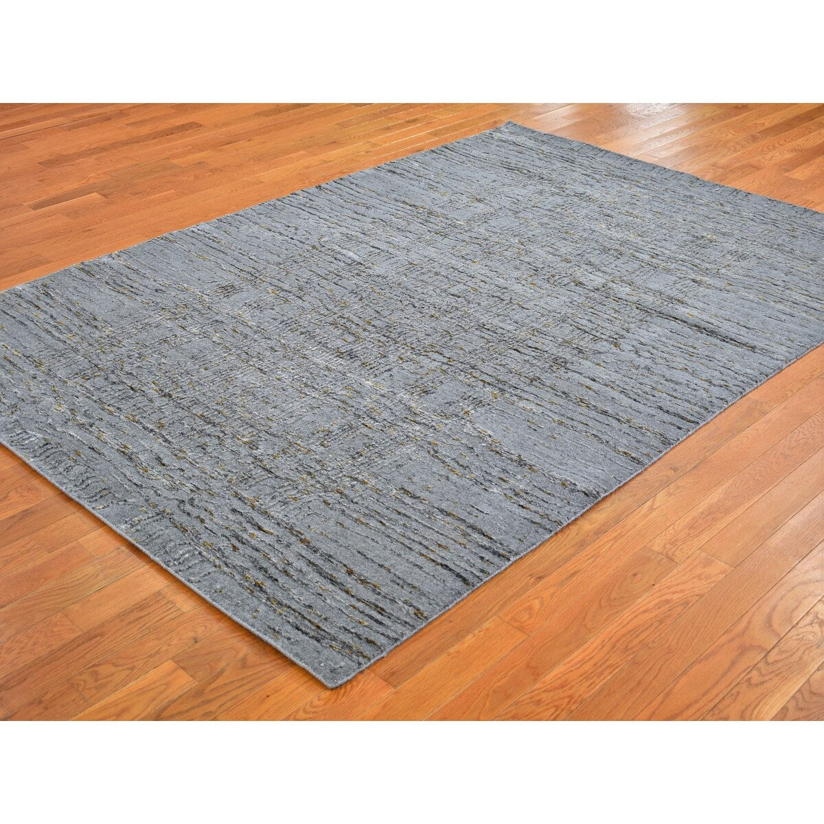 Shahbanu Rugs Fine jacquard Hand Loomed Modern Wool and Art Silk Oriental Rug (6'0" x 8'10") - 6'0" x 8'10"