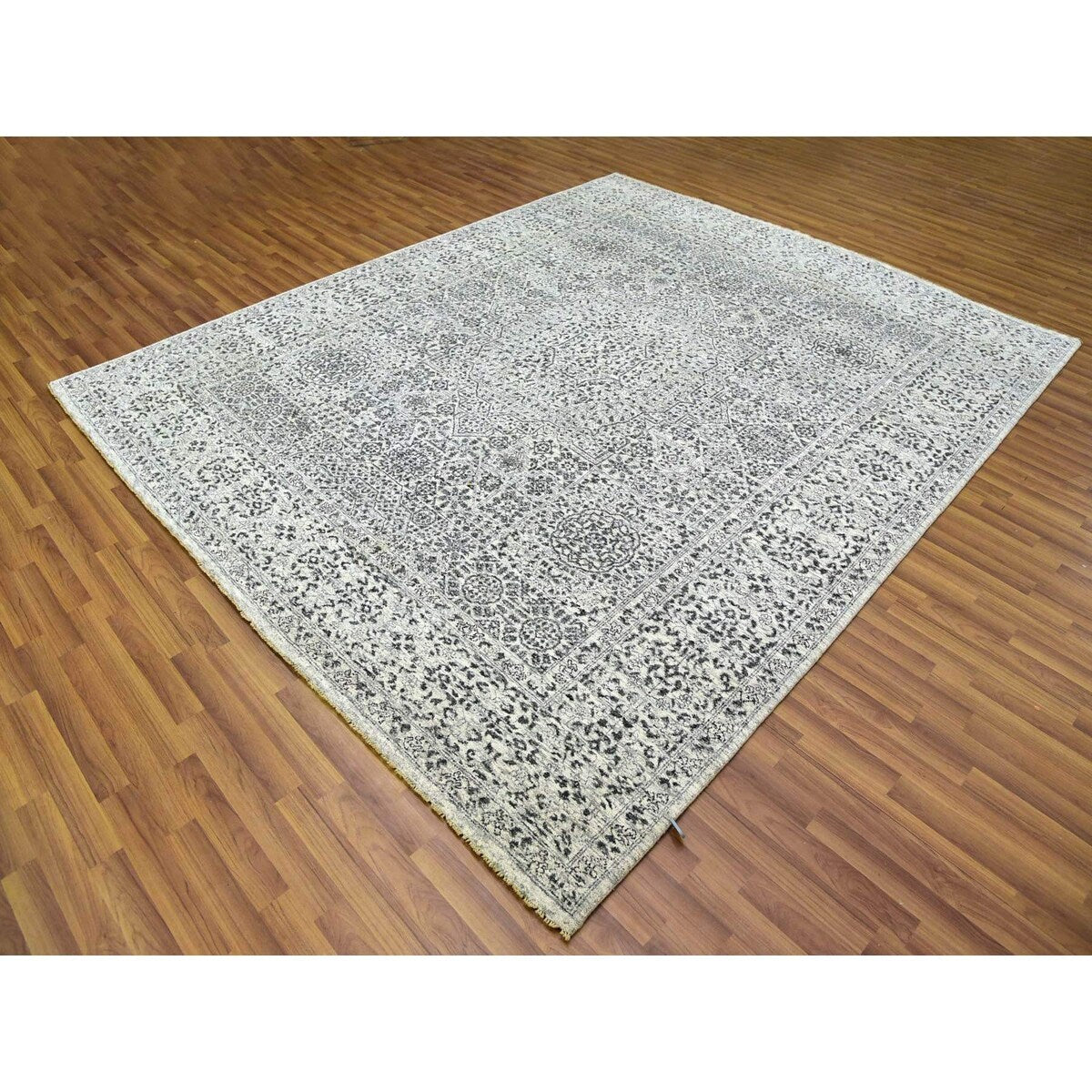 Shahbanu Rugs Ghost White, Mamluk Dynasty, Tone on Tone Design, Undyed 100% Wool, Hand Knotted, Oriental Rug (8'1" x 10'0")