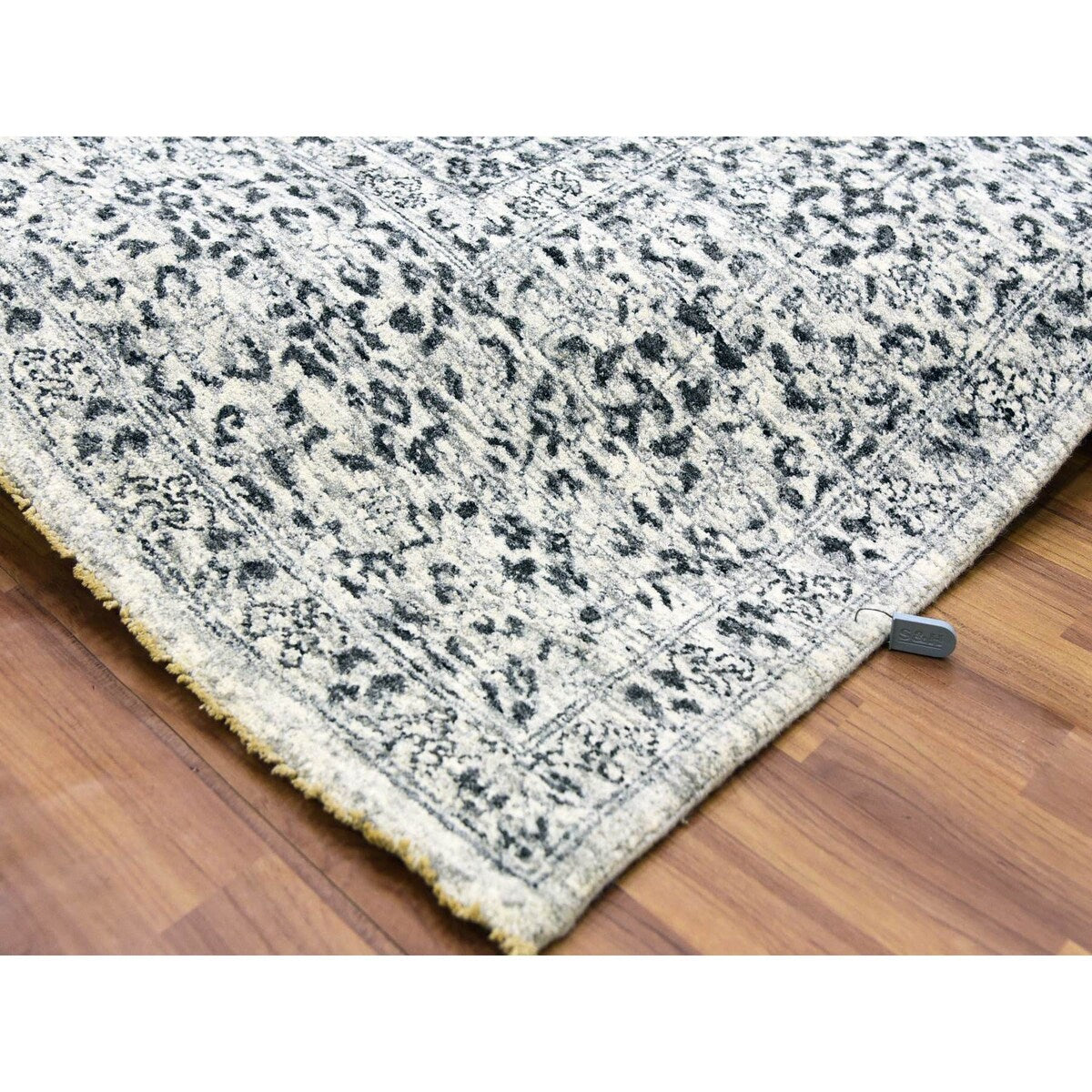 Shahbanu Rugs Ghost White, Mamluk Dynasty, Tone on Tone Design, Undyed 100% Wool, Hand Knotted, Oriental Rug (8'1" x 10'0")