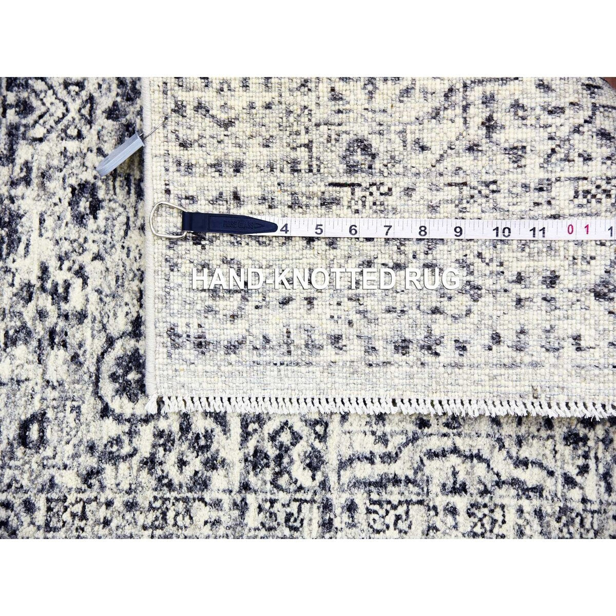 Shahbanu Rugs Ghost White, Tone on Tone Design, Undyed 100% Wool, Hand Knotted, Mamluk Dynasty, Runner Oriental Rug (2'6"x6'0")