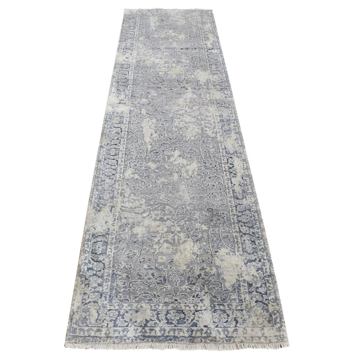 Shahbanu Rugs Goose Gray Broken and Erased Kashan Design Textured Wool