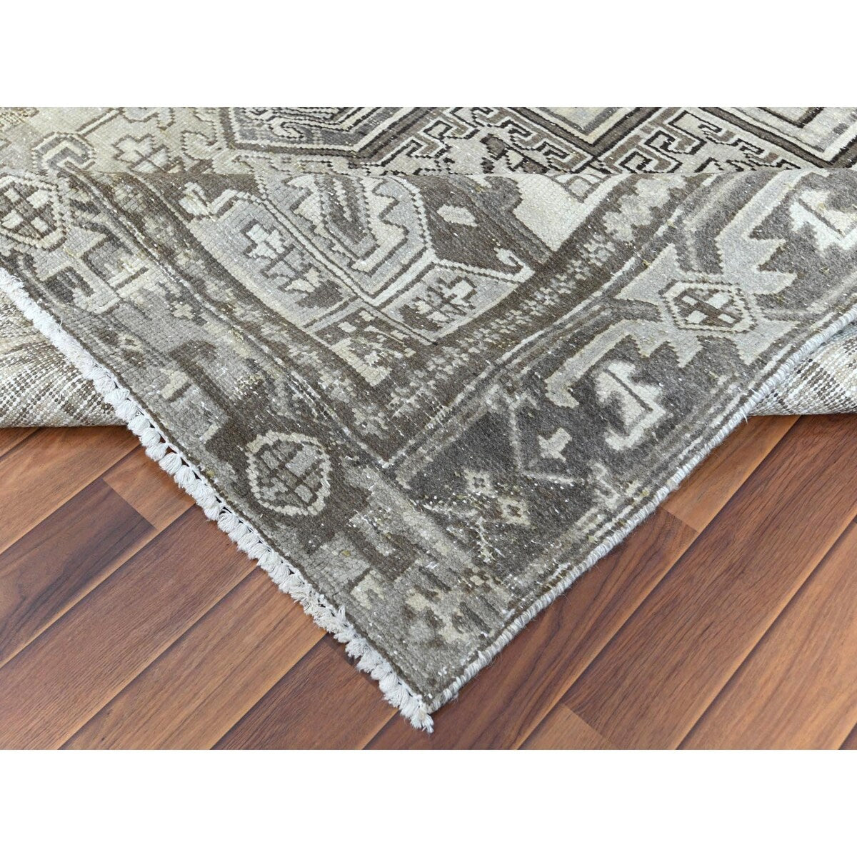 Shahbanu Rugs Gray Semi Antique Persian Heriz Tribal Design Clean Natural Wool Colors Hand Knotted Oriental Rug (7'9" x 11'1")