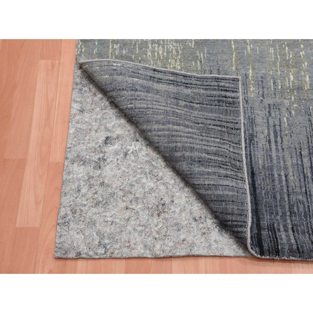 Shahbanu Rugs Gray and Blue, Modern Ombre Design Densely Woven, Pure Wool Hand Knotted, Oriental Rug (4'0" x 6'0") - 4'0" x 6'0"