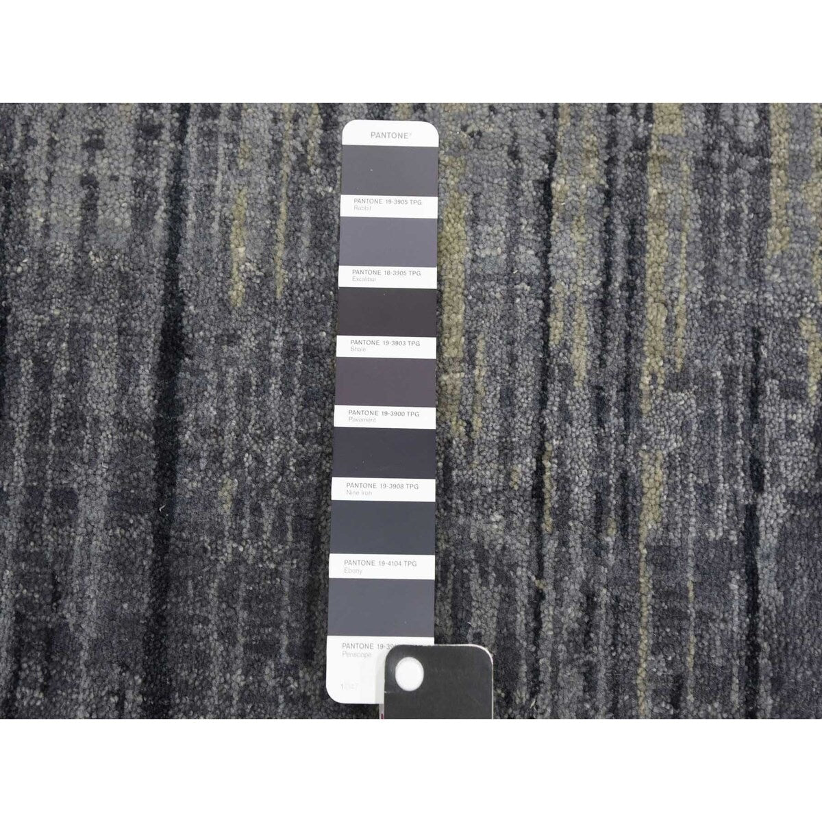 Shahbanu Rugs Gray and Blue, Modern Ombre Design Densely Woven, Pure Wool Hand Knotted, Oriental Rug (4'0" x 6'0") - 4'0" x 6'0"