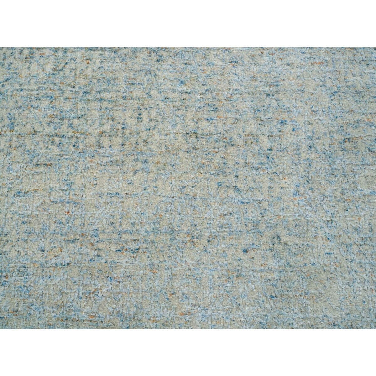 Shahbanu Rugs Gray with Touches of Blue Modern Jacquard Hand Loomed Soft Wool and Plant Based Silk Oriental Rug (6'0" x 9'0")