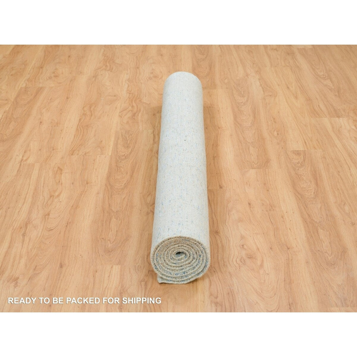 Shahbanu Rugs Gray with Touches of Blue Modern Jacquard Hand Loomed Soft Wool and Plant Based Silk Oriental Rug (6'0" x 9'0")