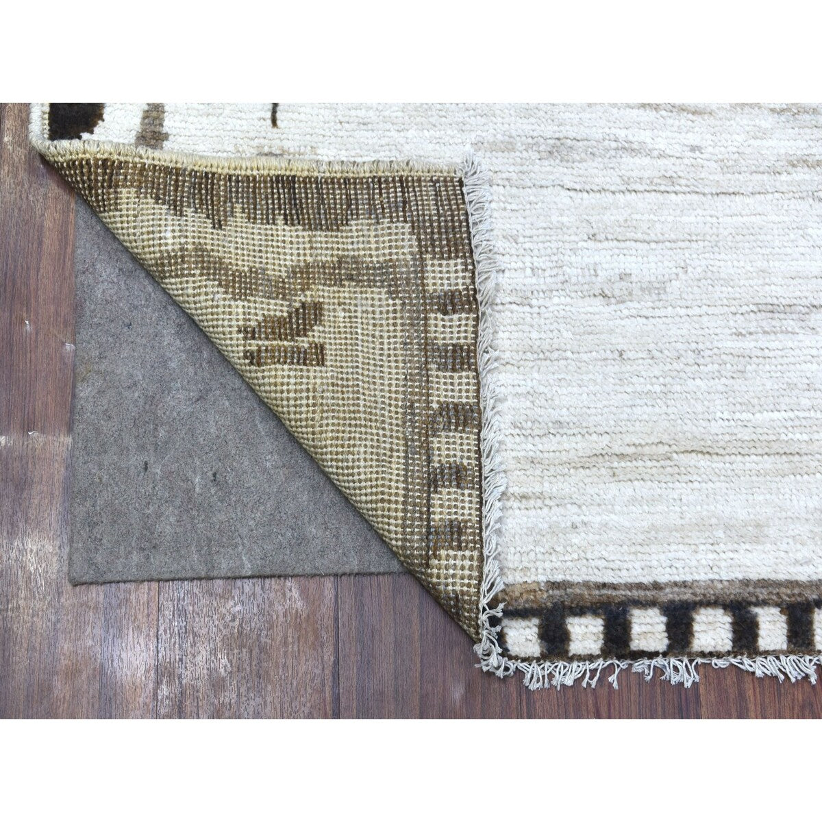 Shahbanu Rugs Hand Knotted Ivory Moroccan Berber with Arts and Crafts Pure Afghan Wool Oriental Rug (6'0" x 8'8") - 6'0" x 8'8"