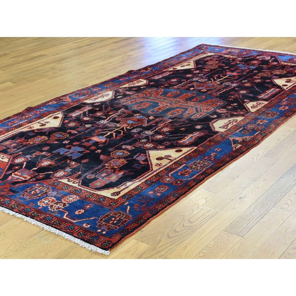 Shahbanu Rugs Hand Knotted Persian Nahavand Full Pile Wide Runner Rug (4'8" x 9'10") - 4'8" x 9'10"