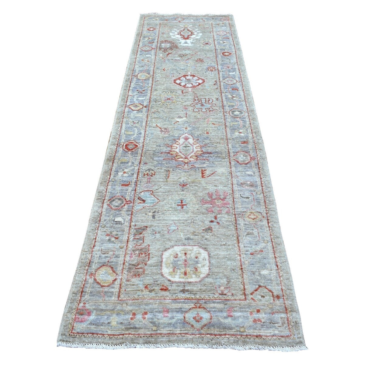 Shahbanu Rugs Hand Knotted Pure Wool Oushak Light Gray With Touch of G