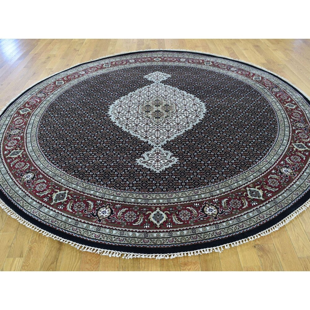 Shahbanu Rugs Hand Knotted Tabriz Mahi Wool And Silk Round Oriental Rug (7'10" x 7'10") - 7'10" x 7'10"