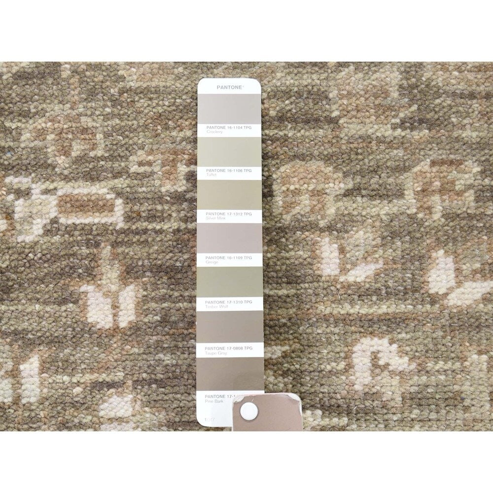 Shahbanu Rugs Hand-Knotted Turkish Knot Oushak Cropped Thin Pure Wool Oriental Rug (7'10" x 9'10") - 7'10" x 9'10"