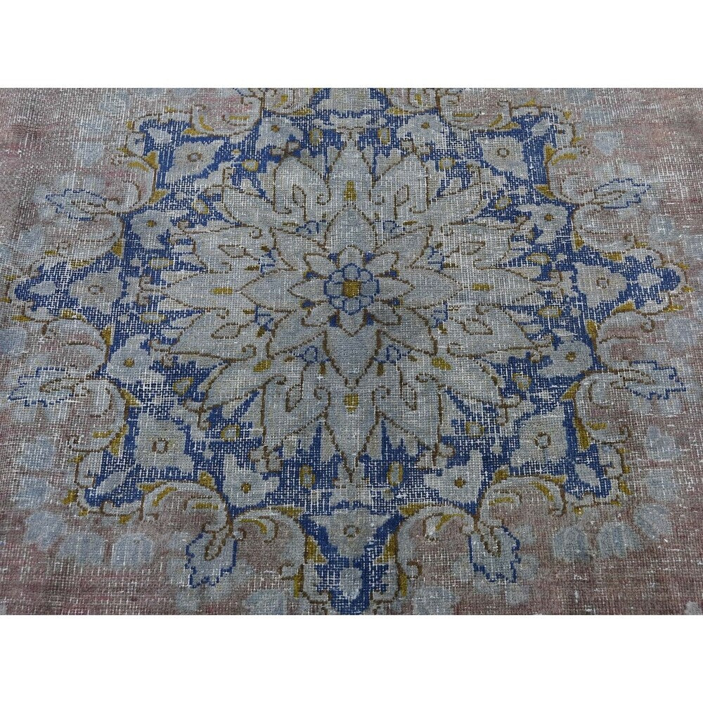 Shahbanu Rugs Hand-Knotted Vintage Kerman Pure Wool Low Sheared Oriental Rug (8'6" x 11'10") - 8'6" x 11'10"