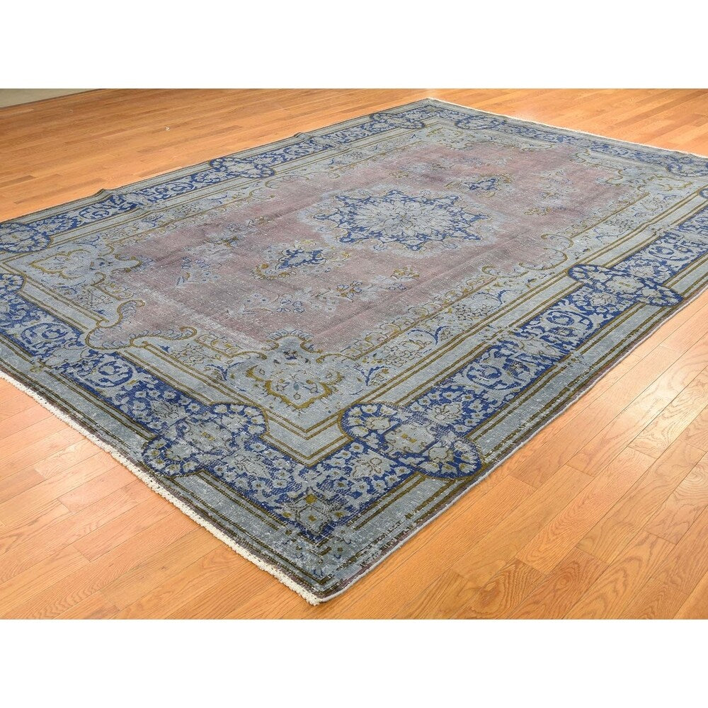 Shahbanu Rugs Hand-Knotted Vintage Kerman Pure Wool Low Sheared Oriental Rug (8'6" x 11'10") - 8'6" x 11'10"