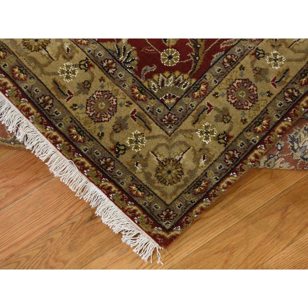 Shahbanu Rugs Hand Knotted Wool and Silk Hereke Design 300 Kpsi Runner Rug (2'10" x 12'6") - 2'10" x 12'6"