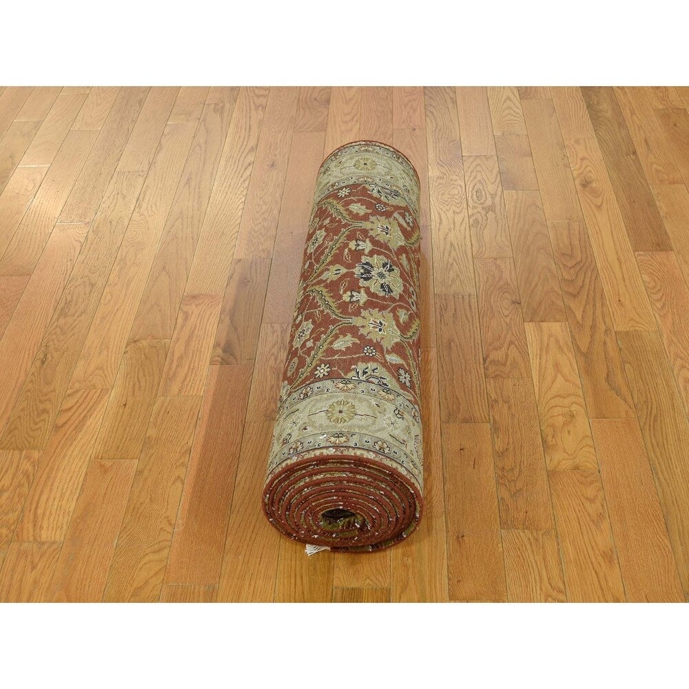 Shahbanu Rugs Hand Knotted Wool and Silk Hereke Design 300 Kpsi Runner Rug (2'10" x 12'6") - 2'10" x 12'6"