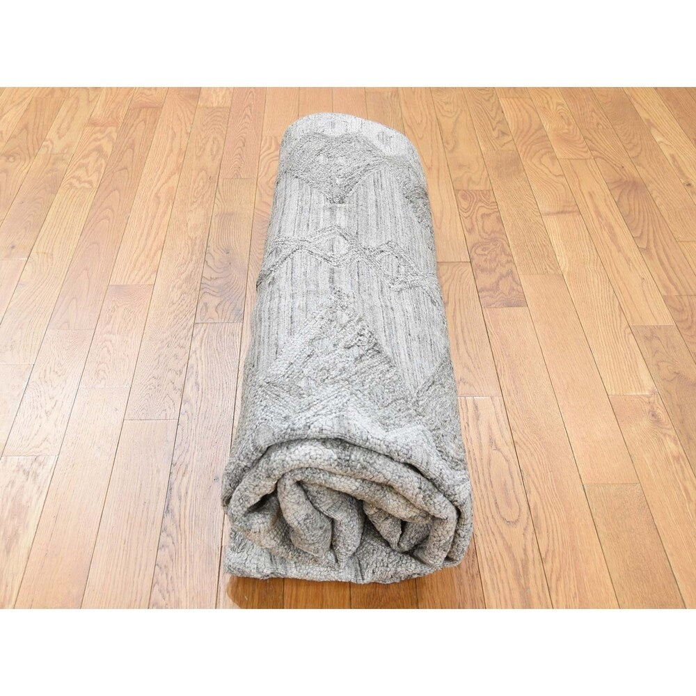 Shahbanu Rugs Hand Loomed Wool and Silk Modern Geometric Design Hi-Lo Pile Rug - 6'3" x 9'2"