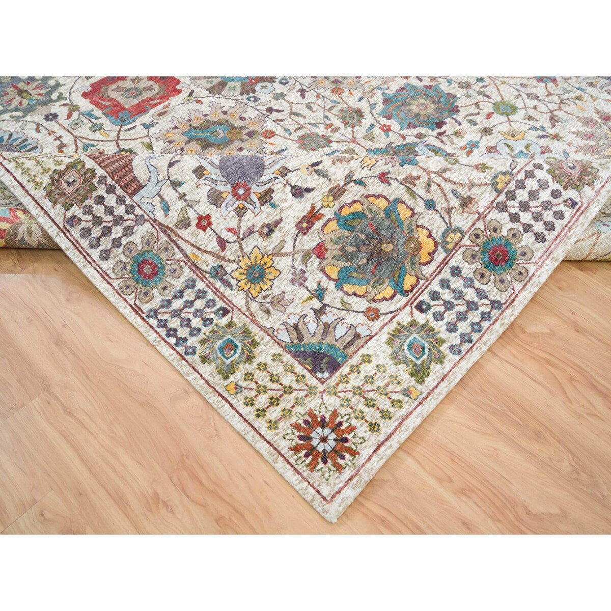 Shahbanu Rugs Ivory Tabriz Vase Flower Design Silk Textured Wool Hand Knotted Dense Weave Soft and Lush Rug (10'2" x 14'3")
