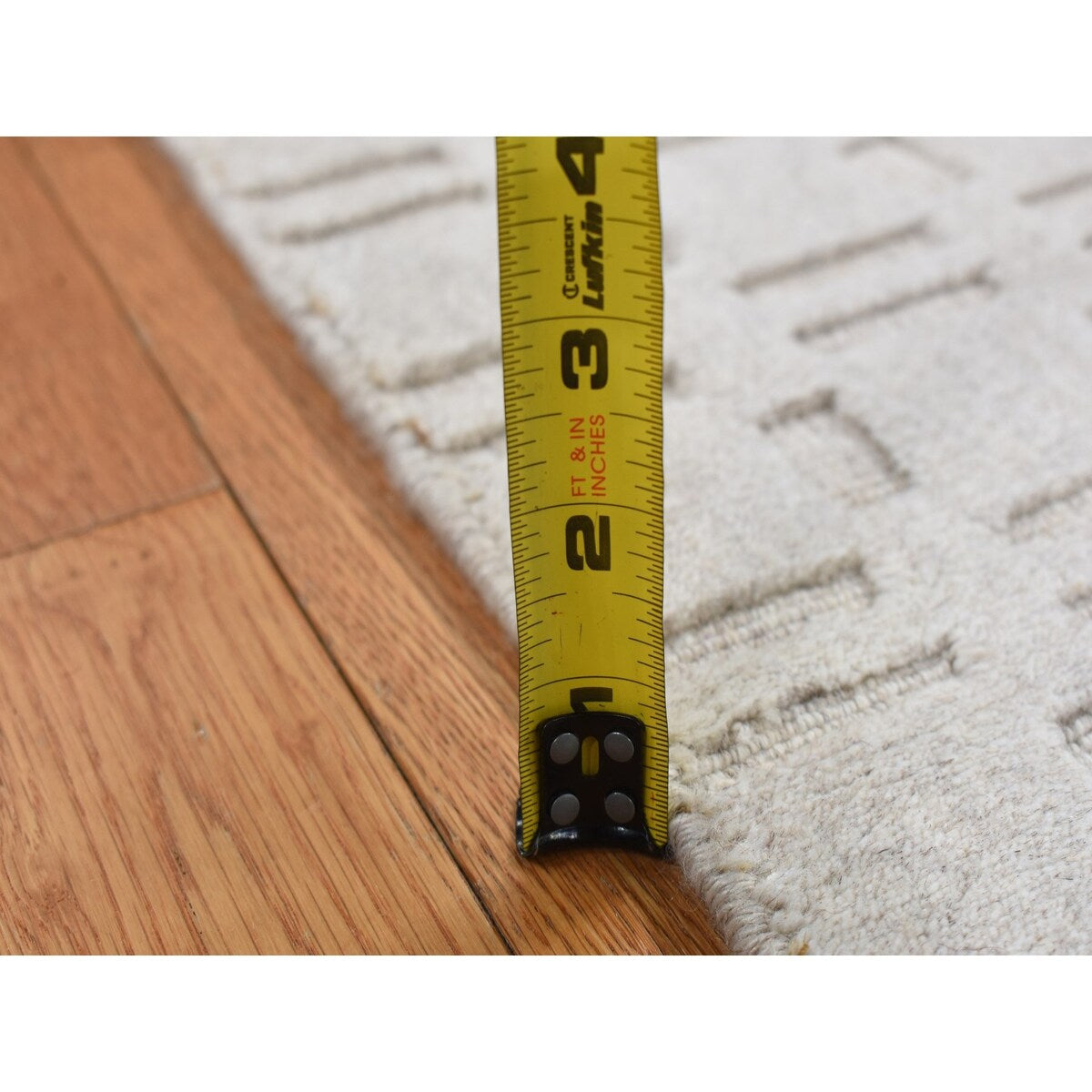 Shahbanu Rugs Ivory, Hand Loomed, Pure Wool, Tone on Tone Design, Oriental Rug (5'1" x 7'1") - 5'1" x 7'1"