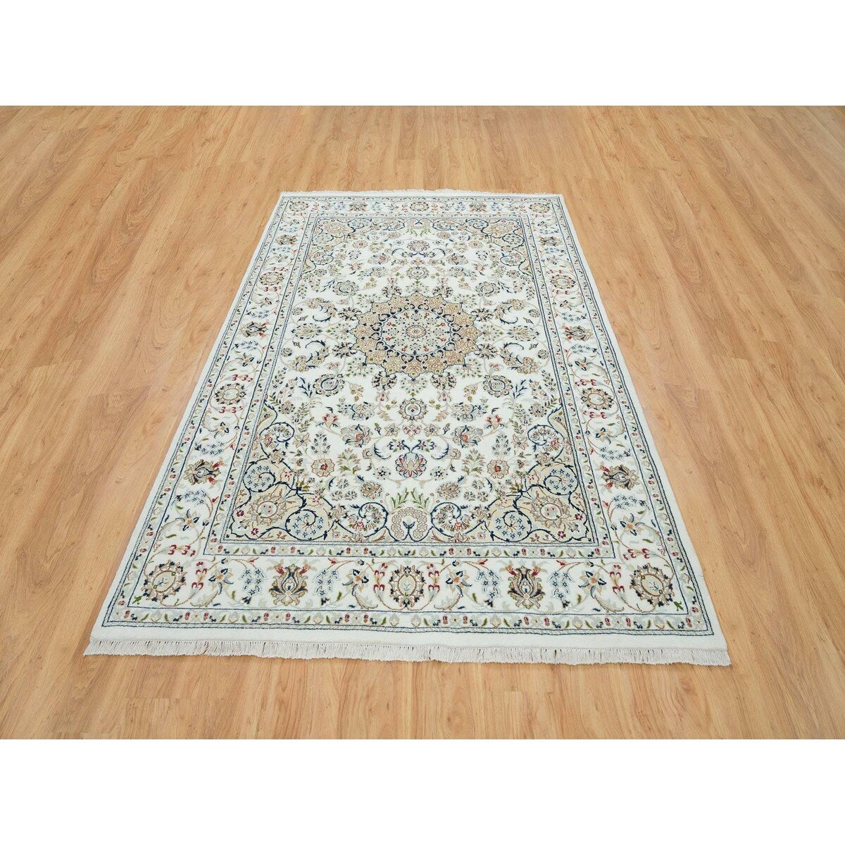 Shahbanu Rugs Ivory, Nain with Center Medallion Flower Design 250 KPSI, Pure Wool Hand Knotted, Oriental Rug (6'1" x 9'4")