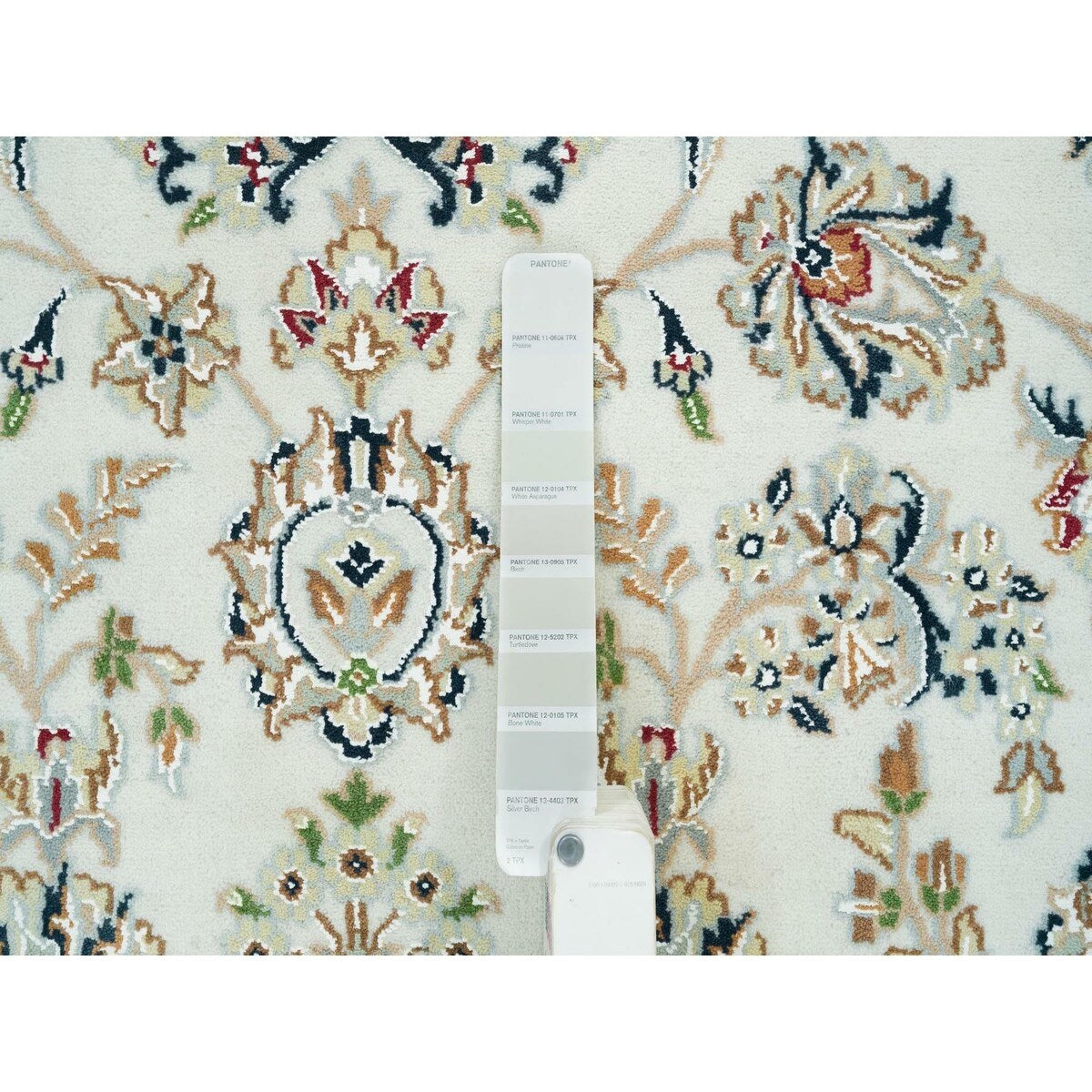Shahbanu Rugs Ivory, Nain with Center Medallion Flower Design, 250 KPSI, 100% Wool, Hand Knotted, Oriental Rug (6'2" x 9'1")