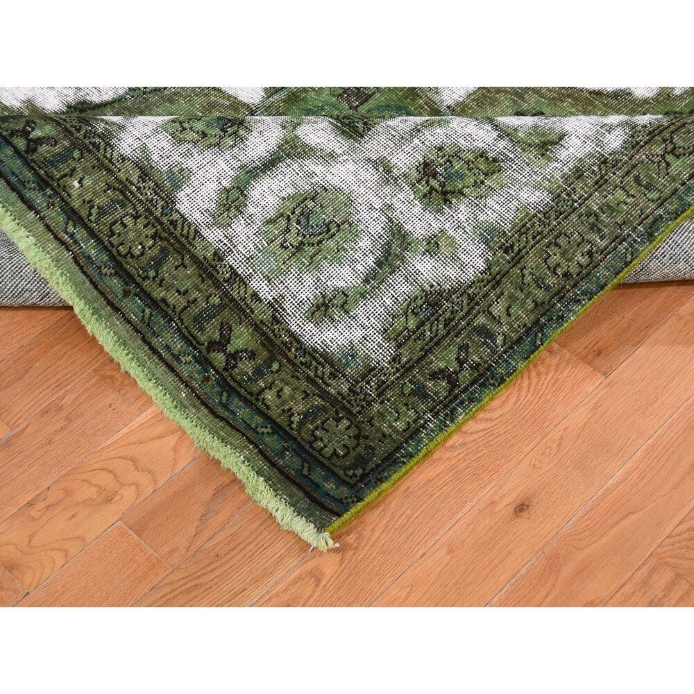 Shahbanu Rugs Light Green OverdyedHi-low Vintage Hand-Knotted Rug (9'7" x 12'5") - 9'7" x 12'5"