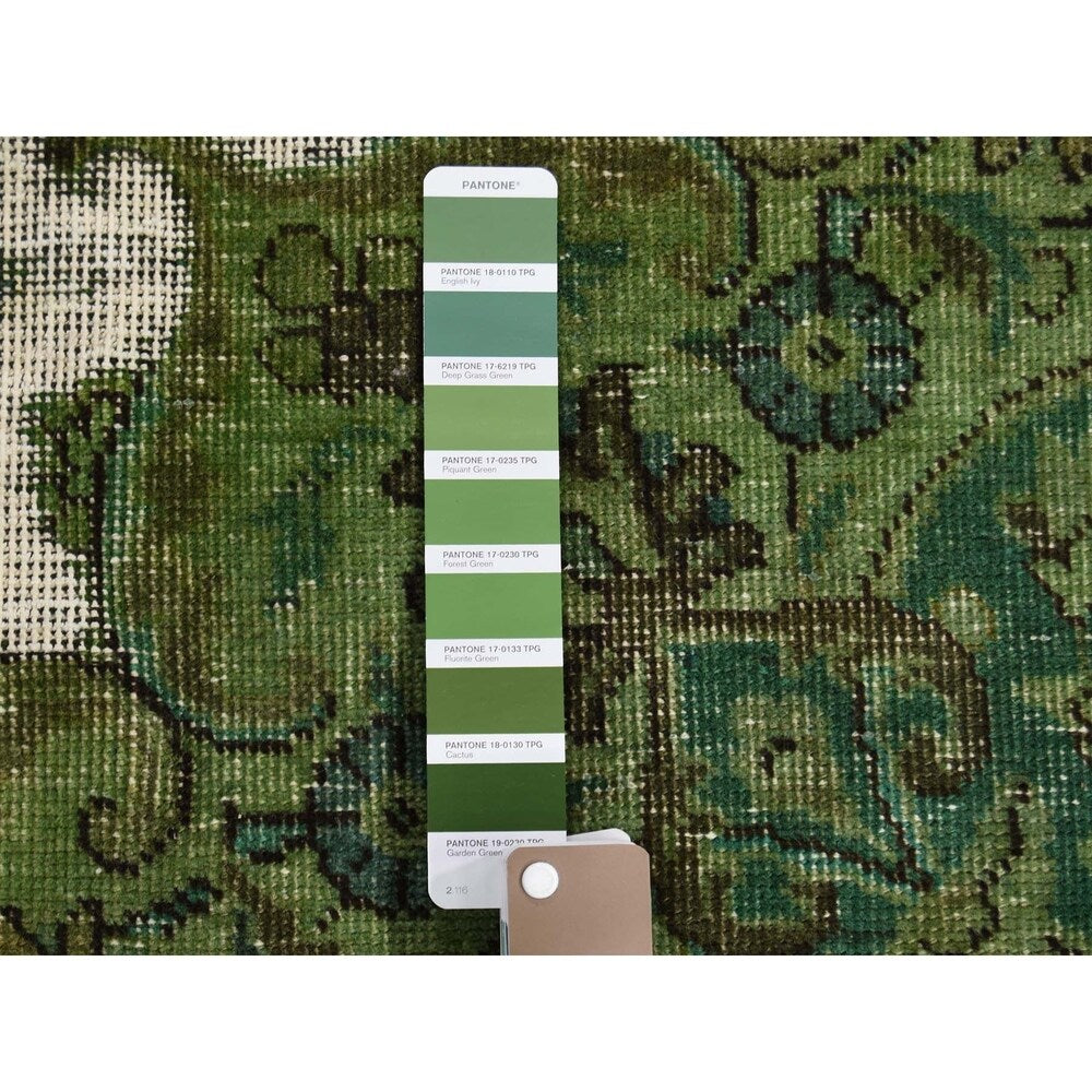 Shahbanu Rugs Light Green OverdyedHi-low Vintage Hand-Knotted Rug (9'7" x 12'5") - 9'7" x 12'5"