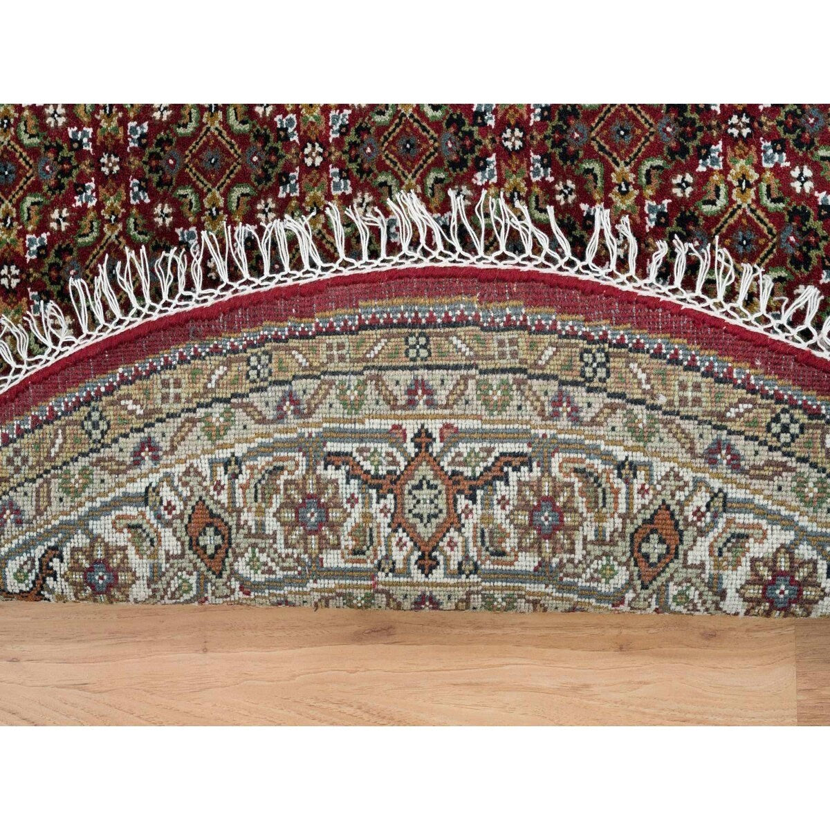 Shahbanu Rugs Mahogany Red Tabriz Mahi with Fish Medallion Design 175 KPSI Pure Wool Hand Knotted Round Oriental Rug (5'3"x5'3")