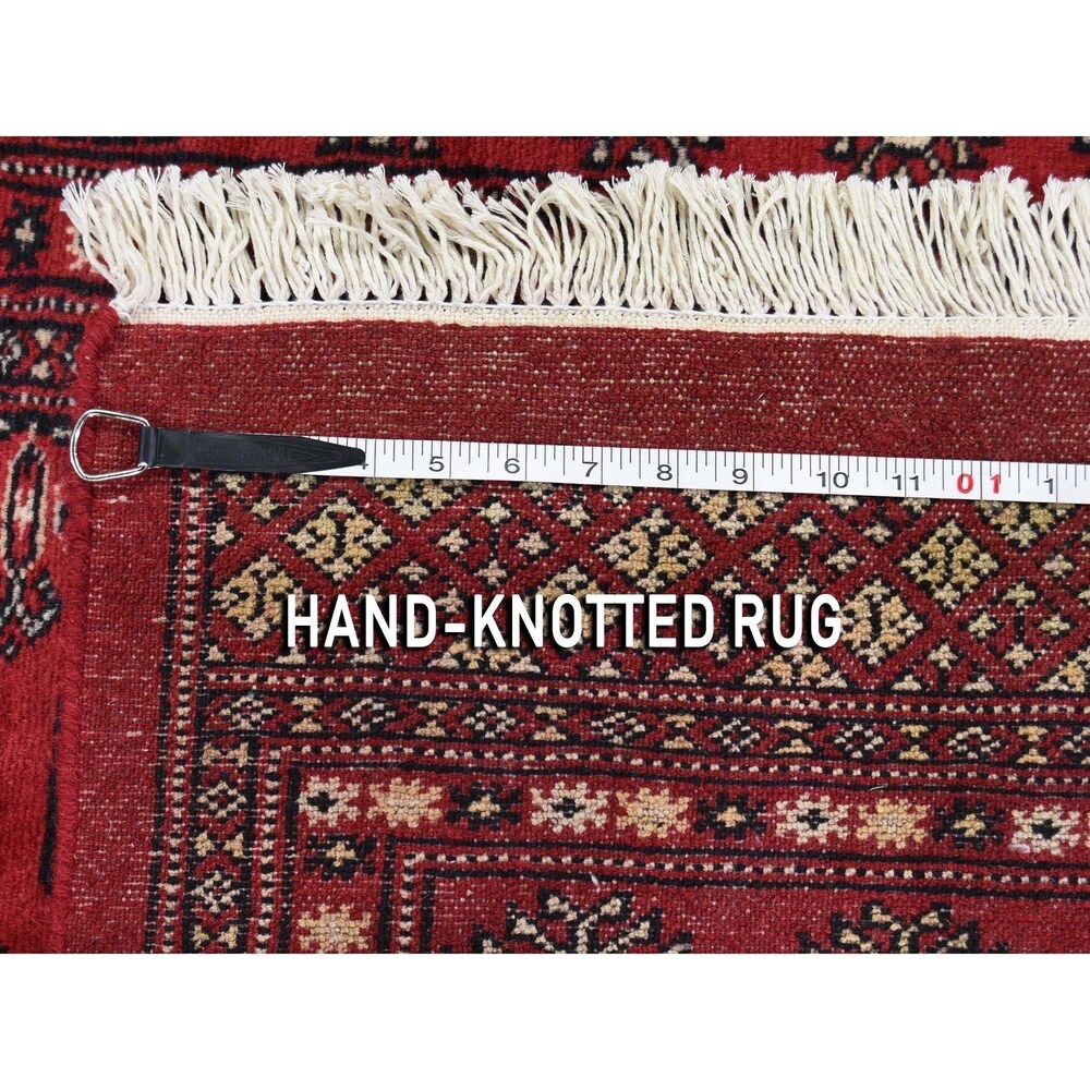 Shahbanu Rugs Mori Bokara Elephant Feet Design Hand-Knotted Pure Wool Oriental Rug (4'7" x 7'2") - 4'7" x 7'2"