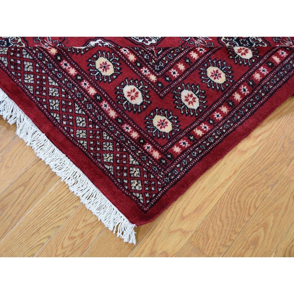 Shahbanu Rugs Mori Bokara Elephant Feet Design Hand-Knotted Pure Wool Oriental Rug (4'7" x 7'2") - 4'7" x 7'2"