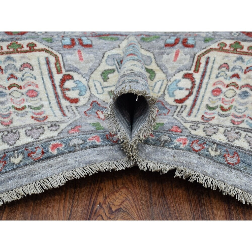 Shahbanu Rugs Peshawar With Mamluk Design With Pop Of Color Hand Knotted Oriental Rug (7'10" x 10'1") - 7'10" x 10'1"