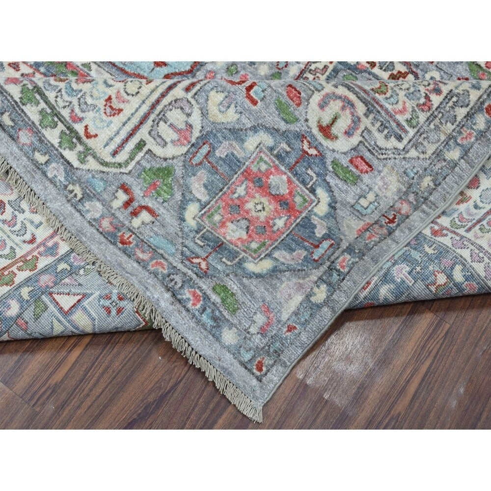 Shahbanu Rugs Peshawar With Mamluk Design With Pop Of Color Hand Knotted Oriental Rug (7'10" x 10'1") - 7'10" x 10'1"