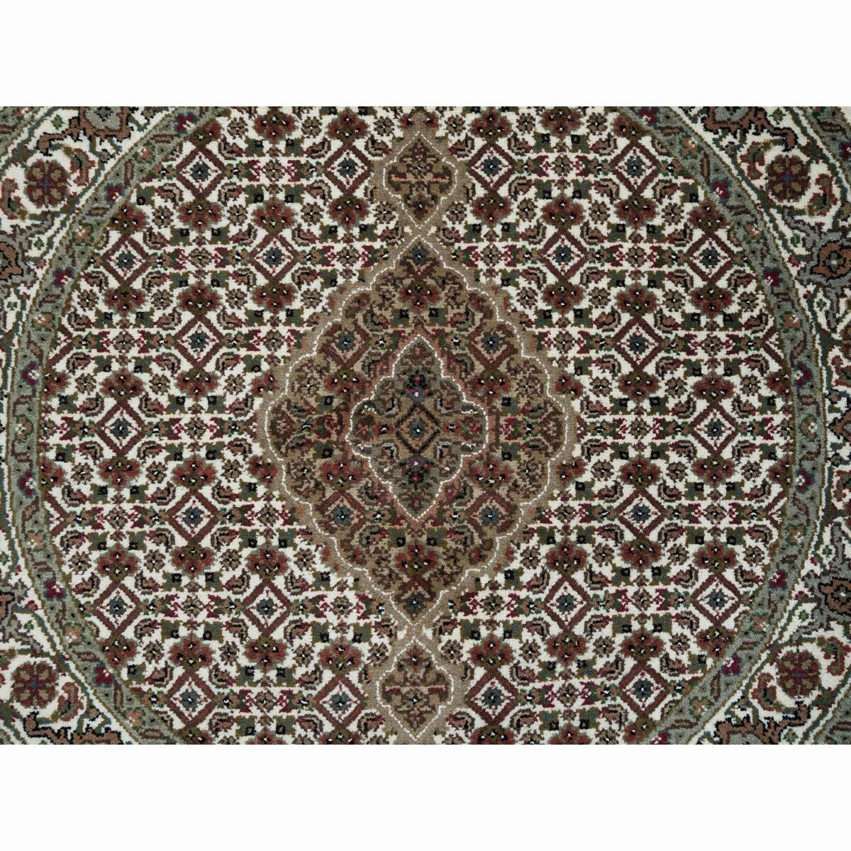 Shahbanu Rugs Porcelain White Beaver Brown Hand Knotted 175 KPSI Wool Tabriz Mahi Fish Medallion Design Round Rug (3'4" x 3'4")