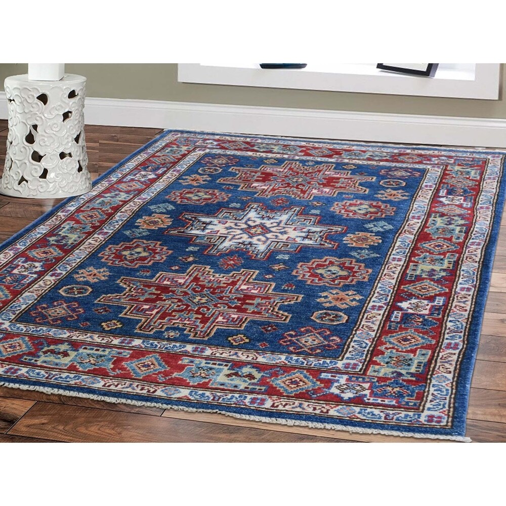Shahbanu Rugs Pure Wool Hand-Knotted Special Kazak Oriental Rug (3'0" x 4'9") - 3'0" x 4'9"