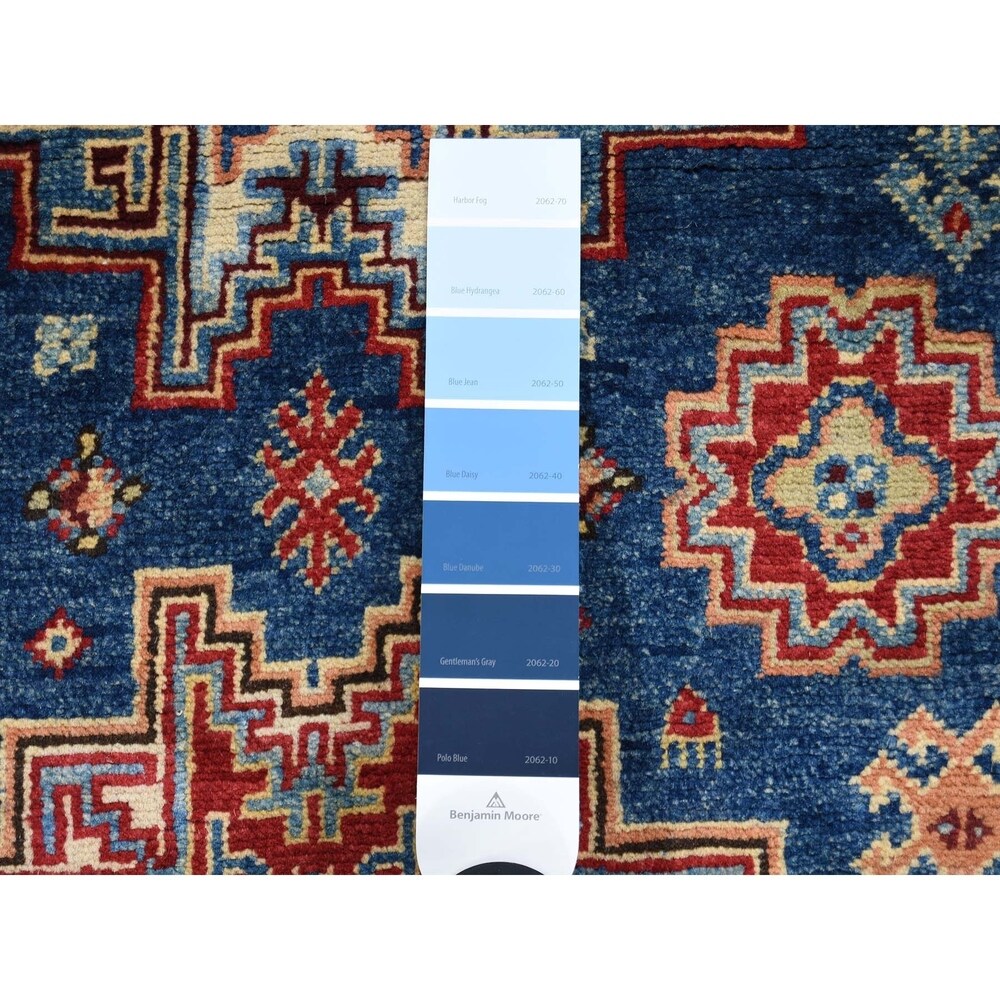 Shahbanu Rugs Pure Wool Hand-Knotted Special Kazak Oriental Rug (3'0" x 4'9") - 3'0" x 4'9"