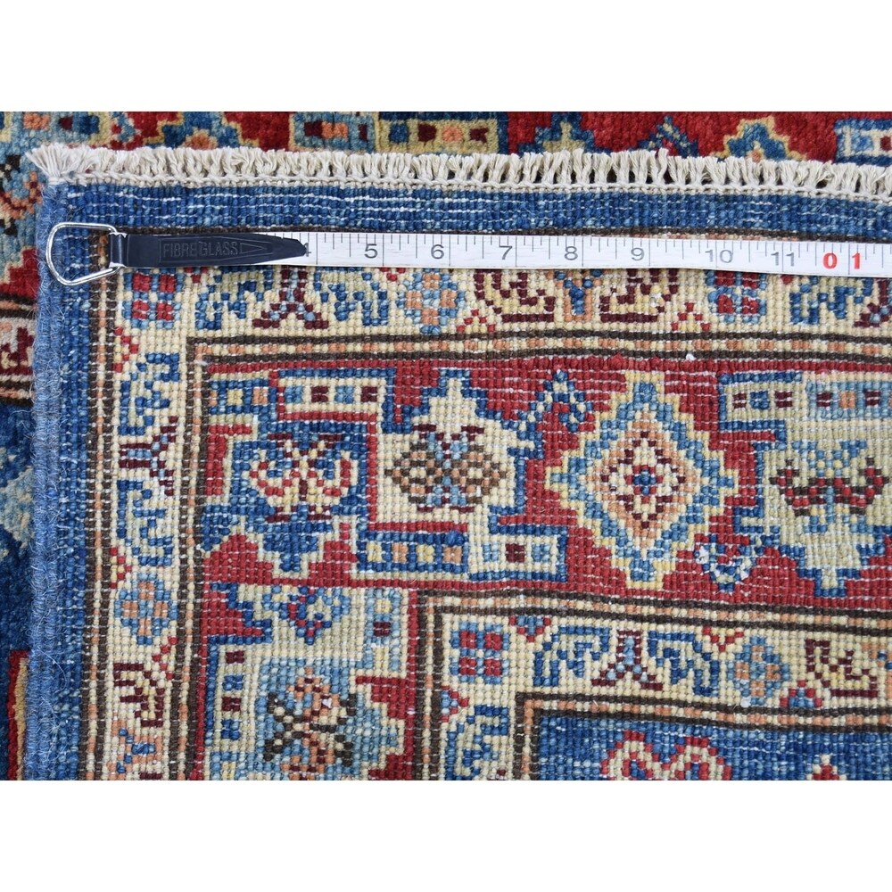 Shahbanu Rugs Pure Wool Hand-Knotted Special Kazak Oriental Rug (3'0" x 4'9") - 3'0" x 4'9"