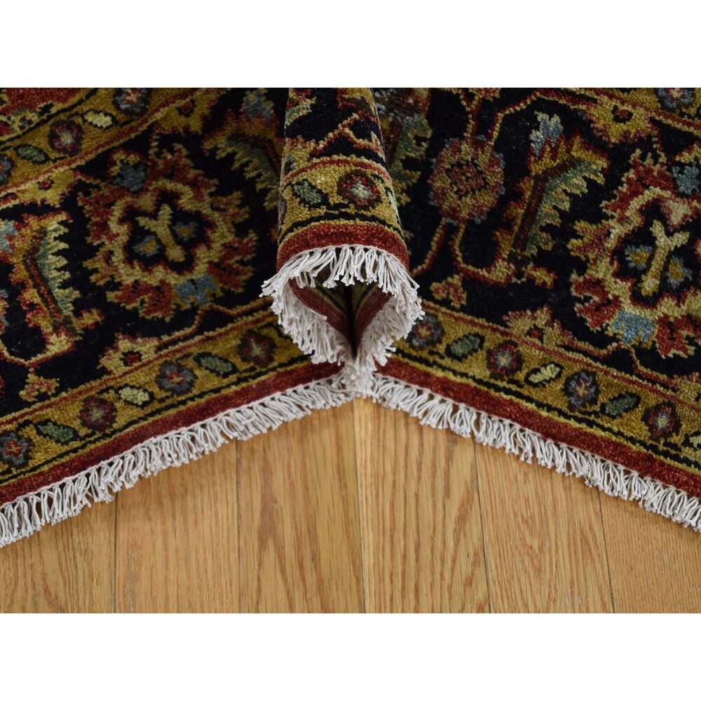 Shahbanu Rugs Red Karajeh Design Pure Wool Hand-Knotted Oriental Rug (3'10" x 6'0") - 3'10" x 6'0"