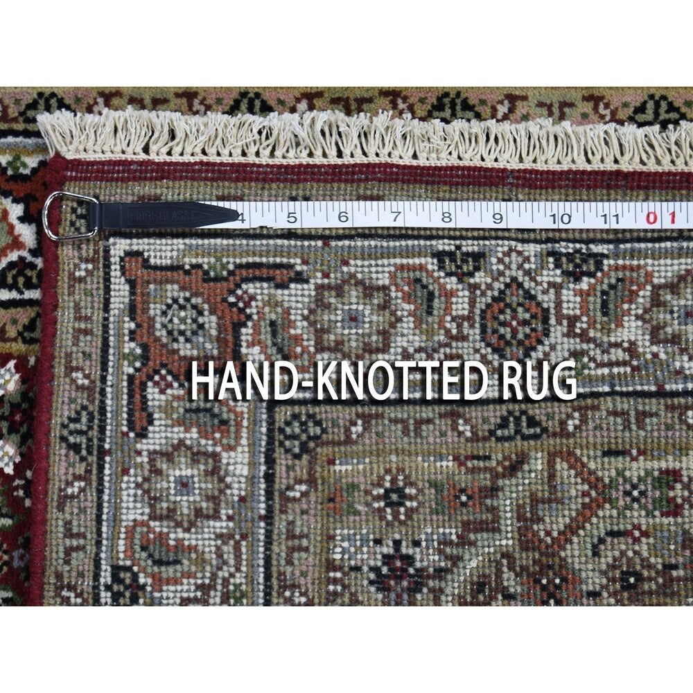 Shahbanu Rugs Red Tabriz Mahi Wool and Silk Hand-Knotted Oriental Runner Rug (2'7" x 10'0") - 2'7" x 10'0"
