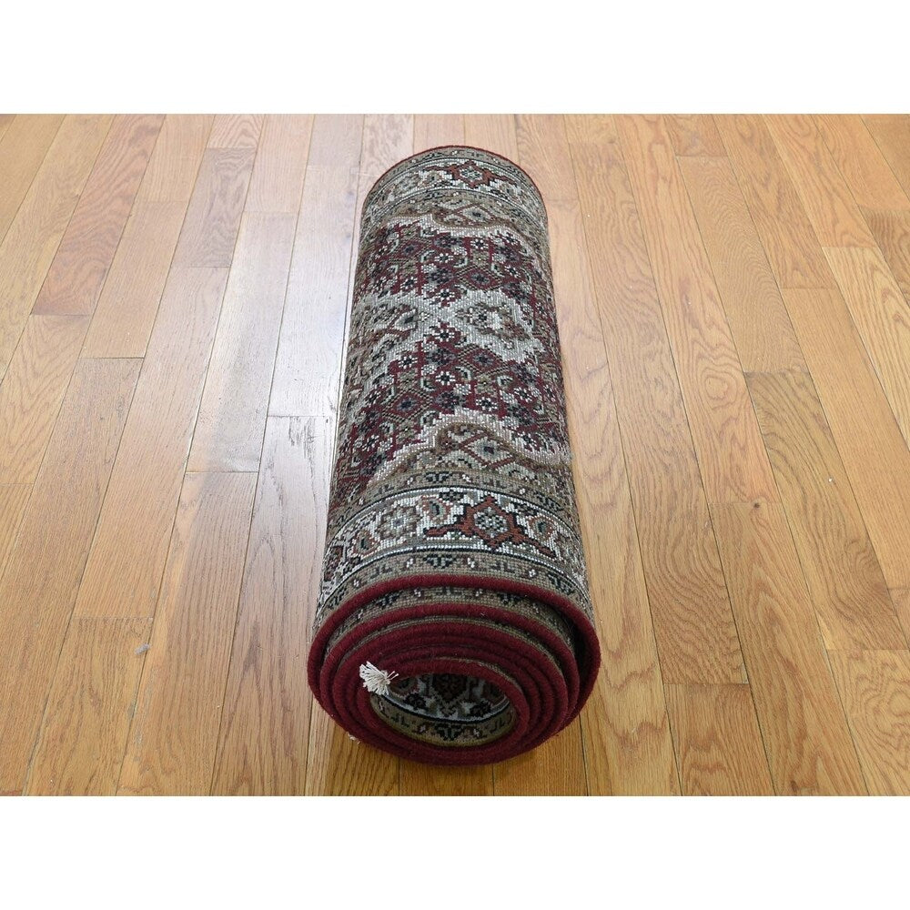 Shahbanu Rugs Red Tabriz Mahi Wool and Silk Hand-Knotted Oriental Runner Rug (2'7" x 10'0") - 2'7" x 10'0"