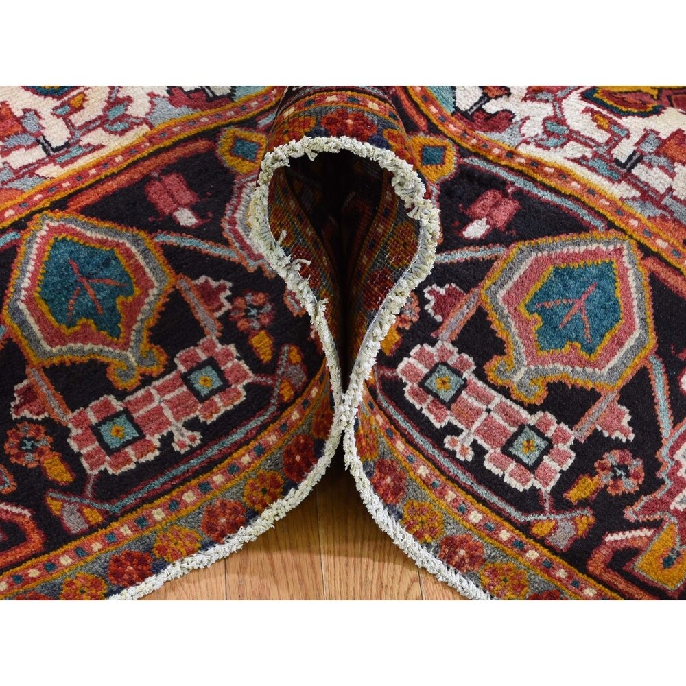 Shahbanu Rugs Red,Vintage Persian Heriz Flower Design Hand-Knotted Oriental Rug (7'6" x 10'7") - 7'6" x 10'7"