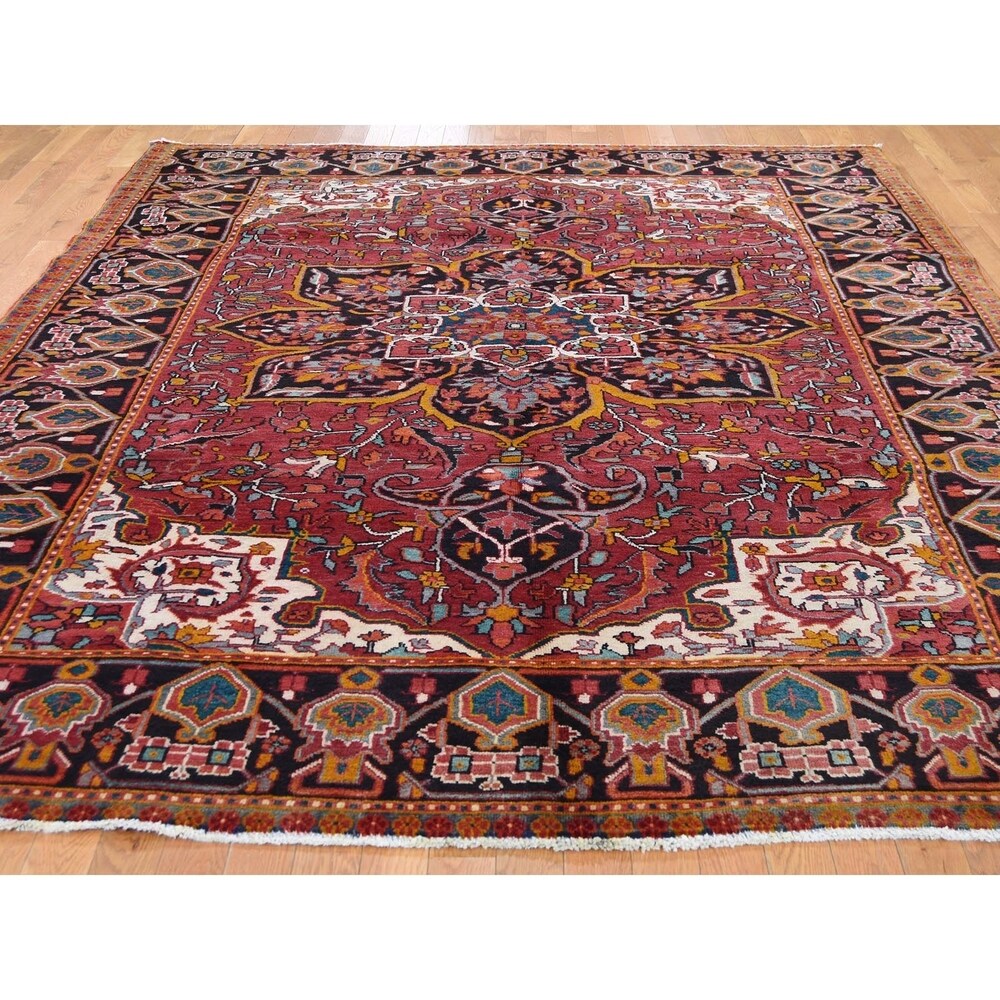 Shahbanu Rugs Red,Vintage Persian Heriz Flower Design Hand-Knotted Oriental Rug (7'6" x 10'7") - 7'6" x 10'7"